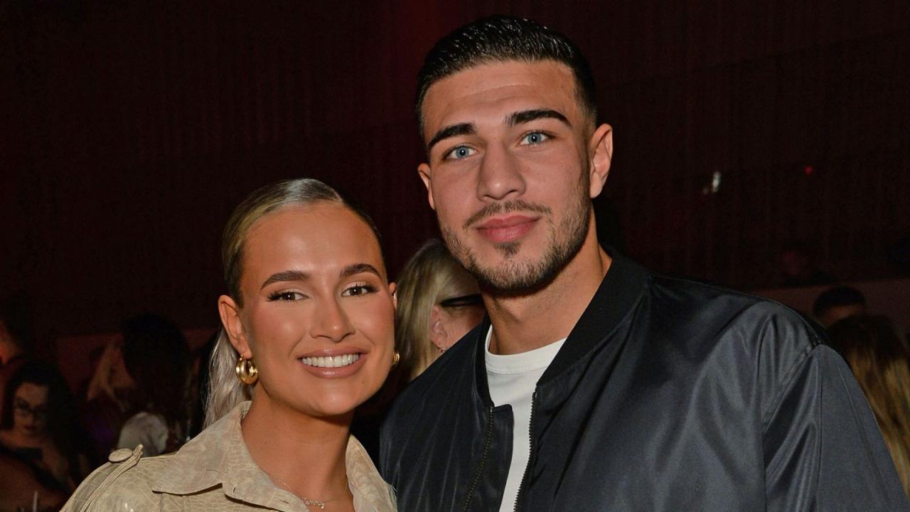 Tommy Fury looks miserable at Tyson Fury fight following Molly-Mae